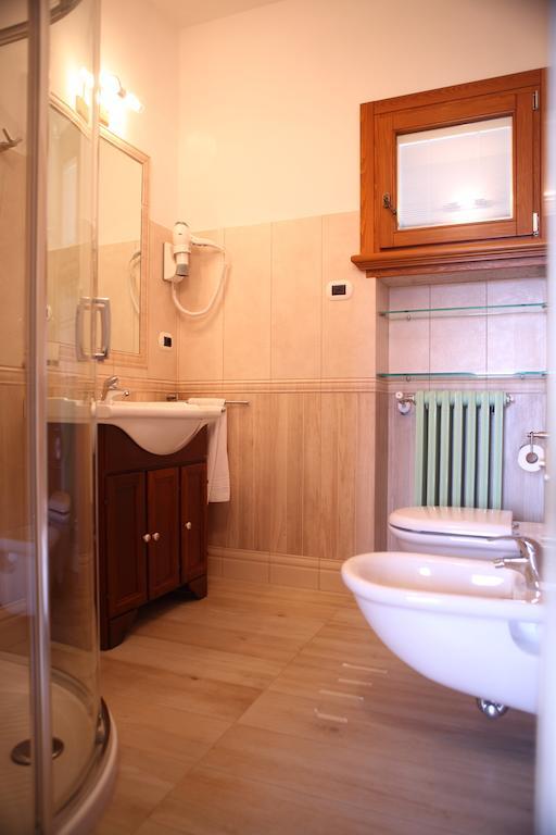 Sweet Appartment Di Guido เปสเคียรา เดล การ์ดา ห้อง รูปภาพ