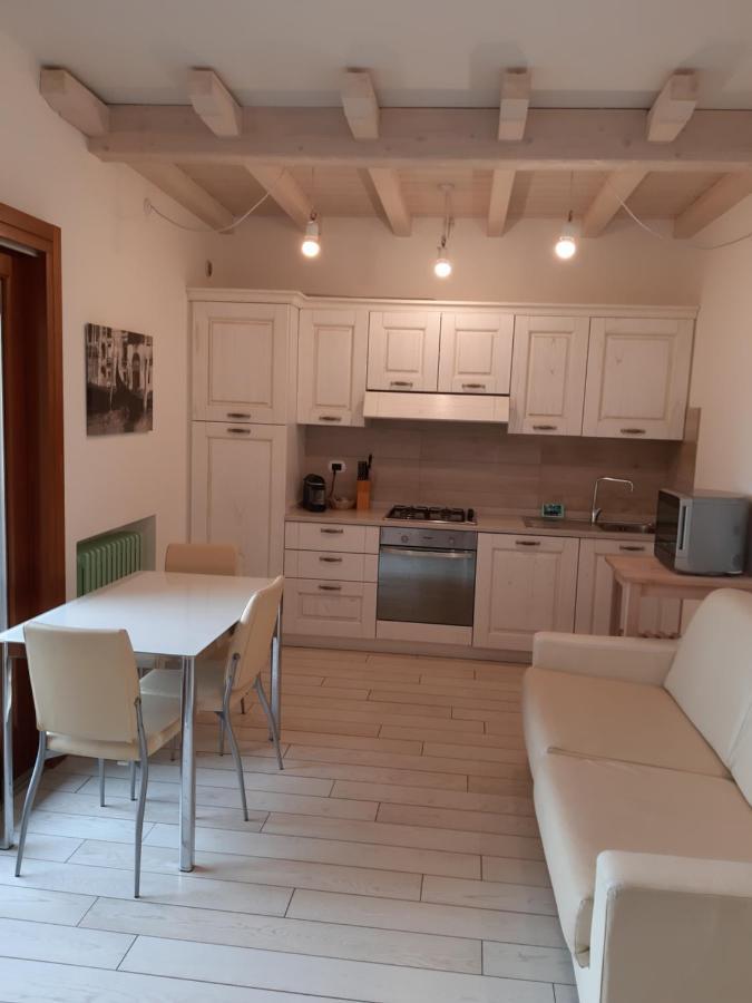 Sweet Appartment Di Guido เปสเคียรา เดล การ์ดา ภายนอก รูปภาพ