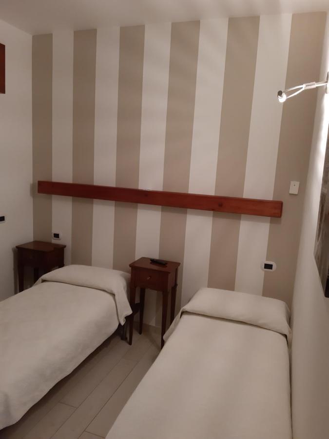 Sweet Appartment Di Guido เปสเคียรา เดล การ์ดา ภายนอก รูปภาพ