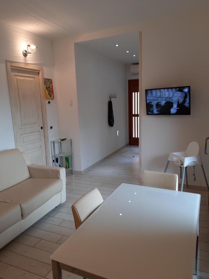 Sweet Appartment Di Guido เปสเคียรา เดล การ์ดา ภายนอก รูปภาพ